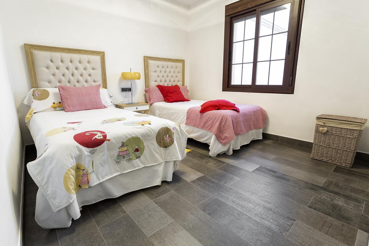 Canete Medica House Almodóvar del Río المظهر الخارجي الصورة